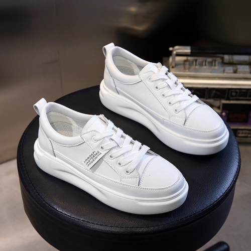 Without Velvet Autumn And Winter Flat Casual White Shoes Women Sports Versatile Shallow Mouth Single Shoes